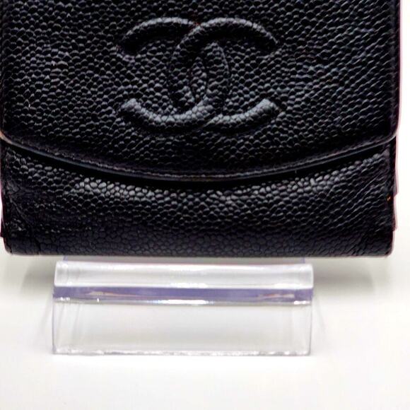 CHANEL VINTAGE BLACK CAVIAR BI-FOLD WALLET WITH COIN POUCH - Picture 2 of 12
